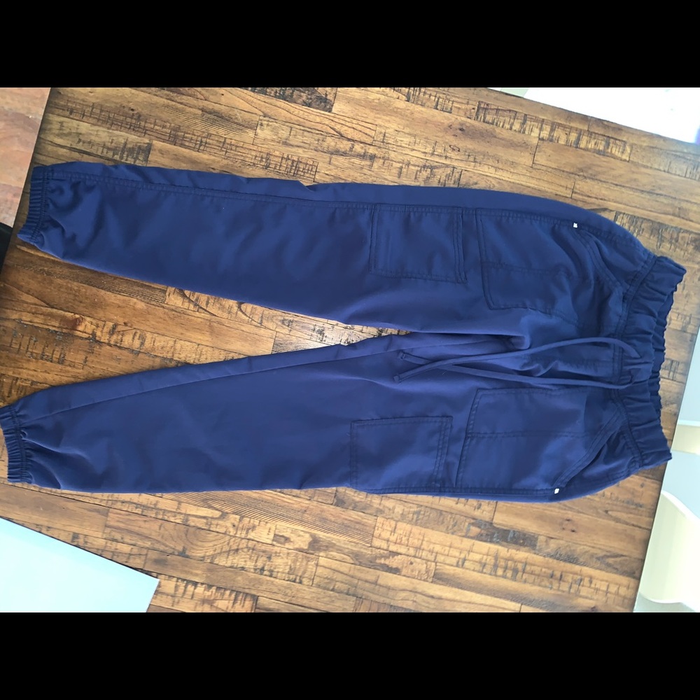 Navy scrub joggers